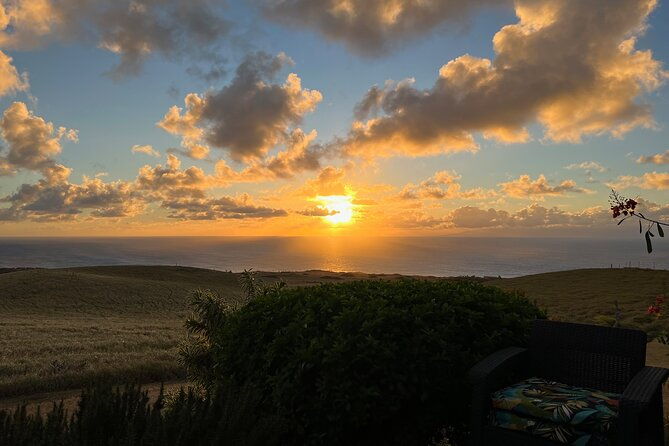 enjoy-sunset-with-a-fine-cigar-in-hawi