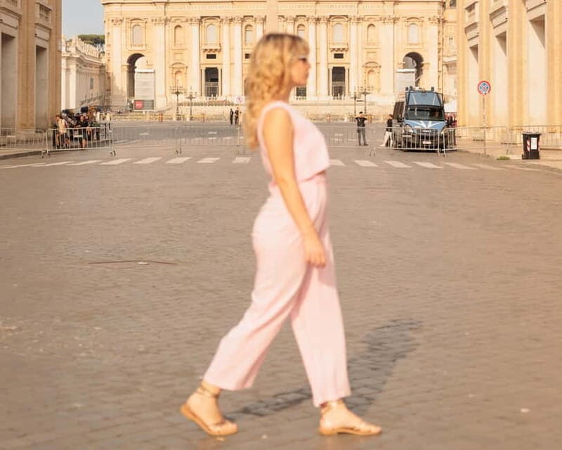 Enjoy your photos alone in Rome - The Sum Up