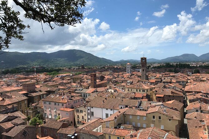 enjoyable-music-tour-of-the-historical-city-of-lucca