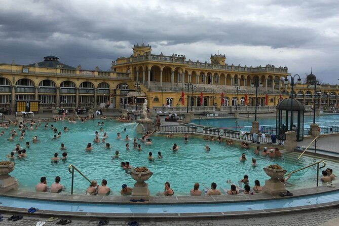 entrance-to-szechenyi-spa-in-budapest