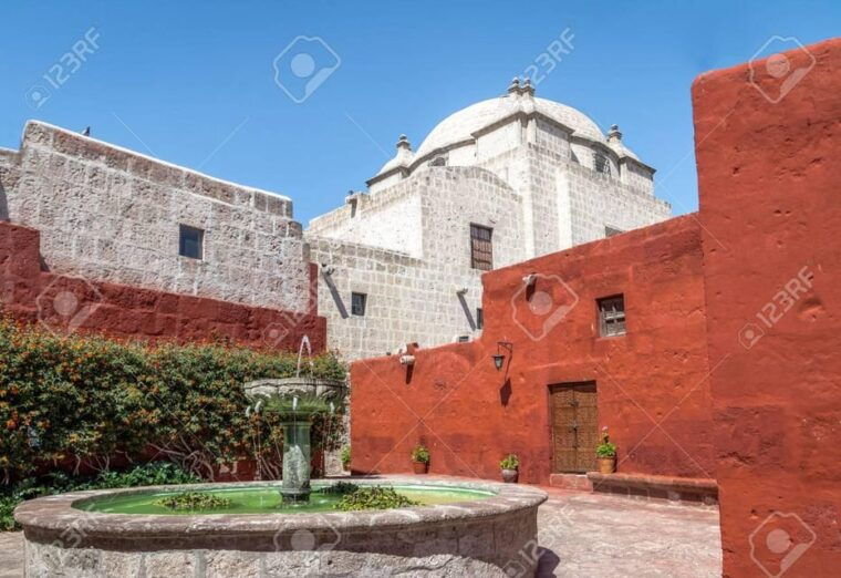 entrance-to-the-monastery-of-saint-catherine