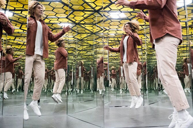 entrance-to-the-museum-of-illusions-madrid