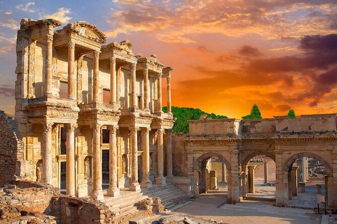 ephesus-and-pamukkale-full-day-private-tour-from-istanbul-by-plane
