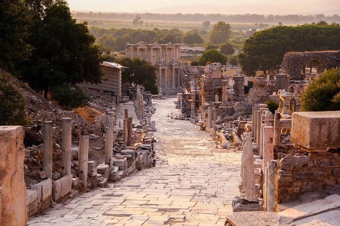 ephesus-and-st-marys-house-tour-from-kusadasi-with-lunch