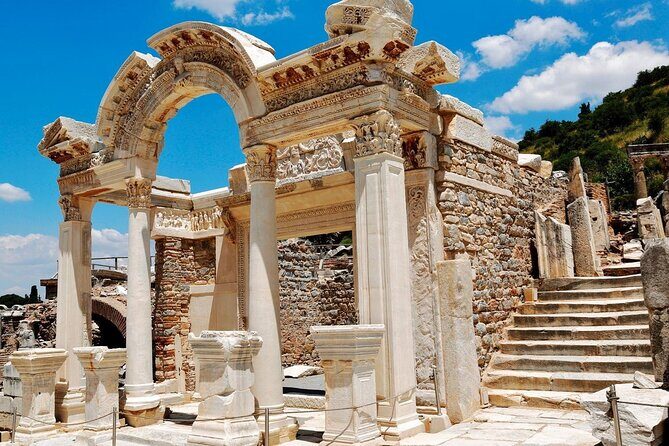 Ephesus and Virgin Mary House Private Tour with Lunch and Pickup - The Itinerary: A Well-Balanced Day in Ancient Turkey