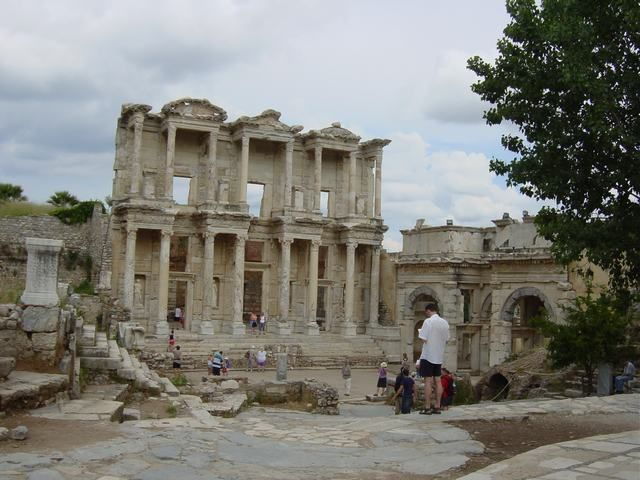 ephesus-full-day-tour-with-terrace-houses-visit