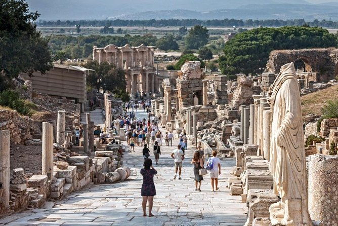ephesus-half-day-tour-from-kusadasi-selcuk-hotels