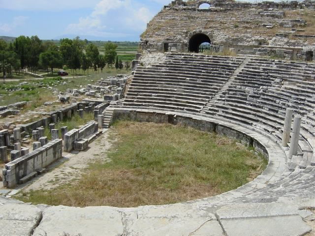 ephesus-priene-miletos-and-didyma-tour