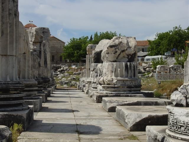 ephesus-priene-miletos-and-didyma-tour
