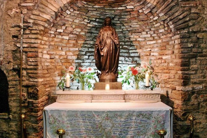 ephesus-tour-with-house-of-virgin-mary-2