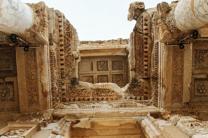 ephesus-tour-with-house-of-virgin-mary