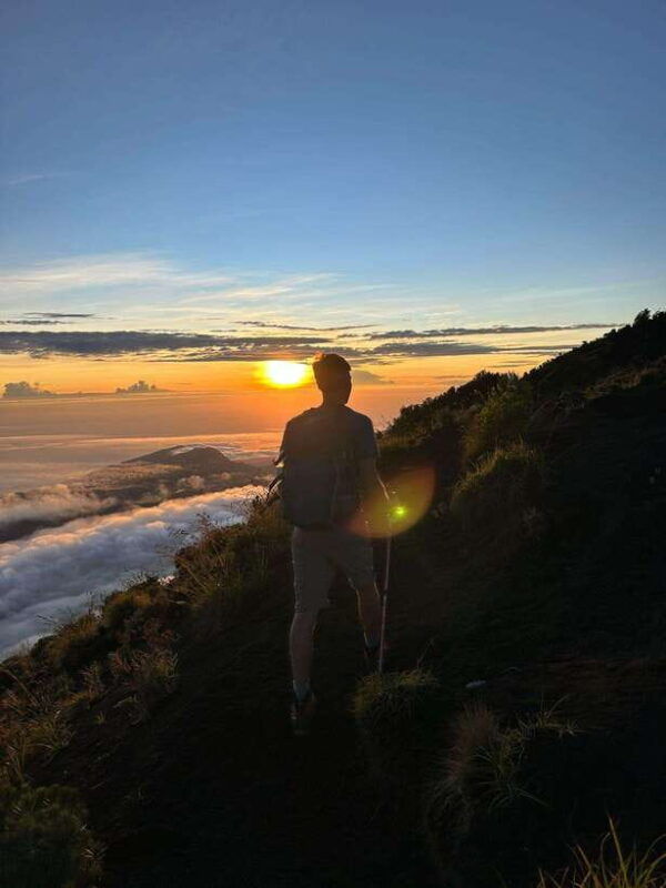 epic-rinjani-one-day-trek-senaru-or-sembalun-pathways