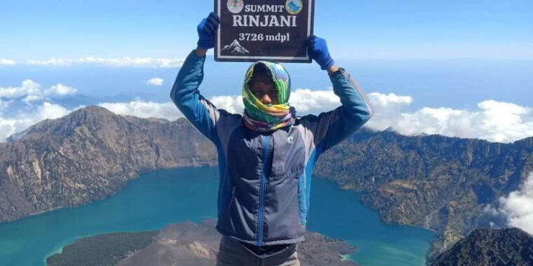 epic-rinjani-summit-trek-2-days-from-sembalun