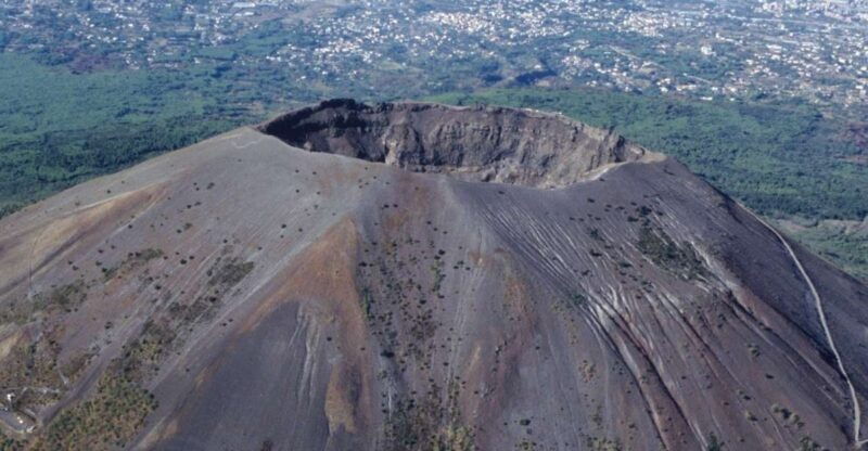 ercolano-half-day-sightseeing-tour-to-vesuvius