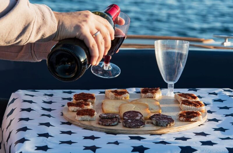 es-castell-private-boat-tour-with-aperitif-and-sunset