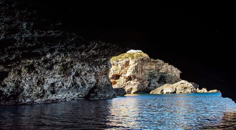 es-castell-private-boat-tour-with-aperitif-and-sunset