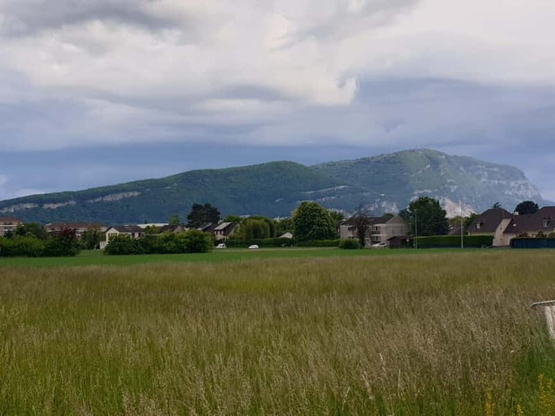 Escape from Geneva Wine Tasting Aperitif, Castle By E-bike - What Makes This Tour Special