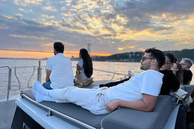 escape-the-crowds-relaxing-sunset-cruise-for-35-guests-or-less