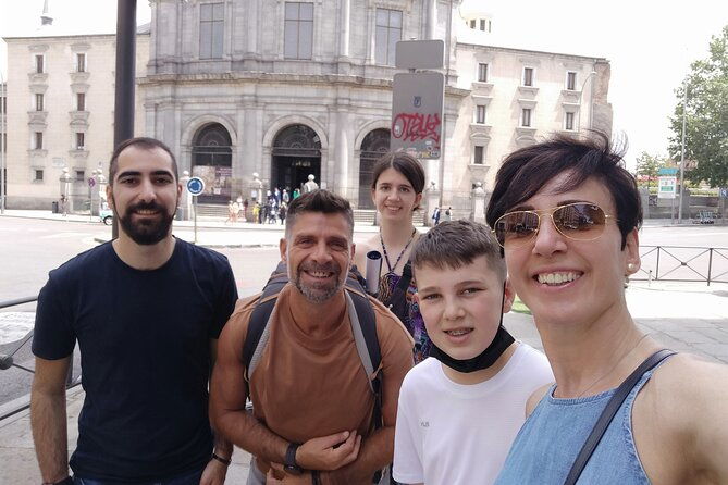 escape-the-inquisition-in-madrid-exploration-game-and-tour