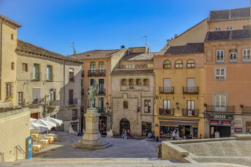 Escorial & Segovia: Private Minivan Tour from Madrid - FAQ