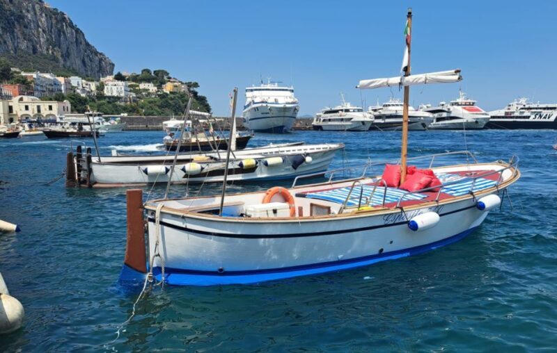 Esperienza Privata a Capri in Barca con Gozzo Classico 3H - FAQ