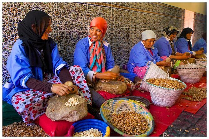 Essaouira Beach: Private Full-Day Luxury Trip from Marrakech - Optional Extras and Additional Costs