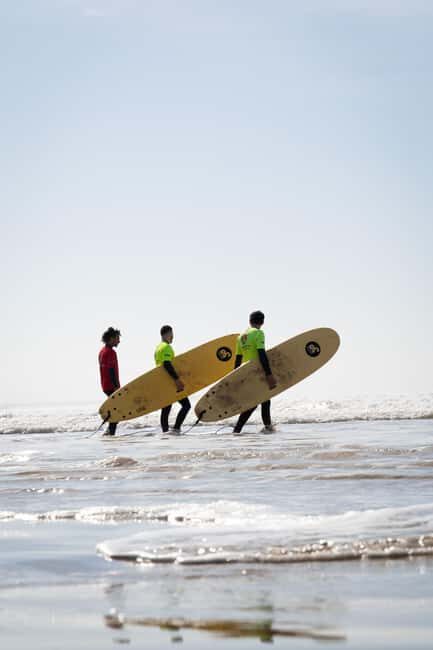 Essaouira: Surf Lesson with changing rooms & Hot showers - FAQ