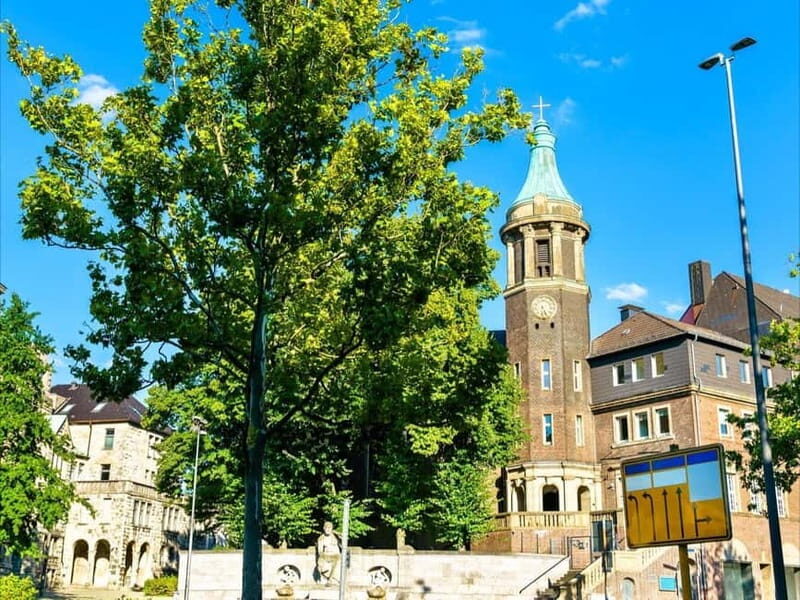 Essen: Express Walk with a Local in 60 minutes - Why This Tour Works for Different Travelers