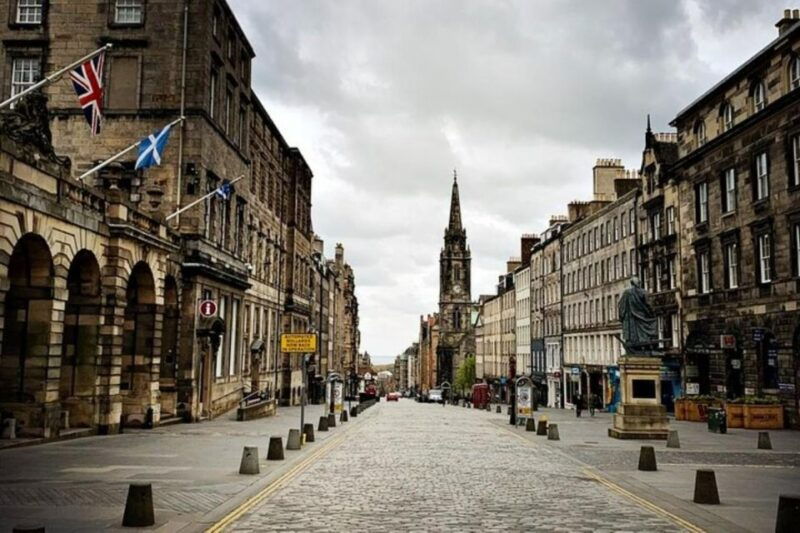 essence-of-edinburgh-private-half-day-sightseeing-tour-2