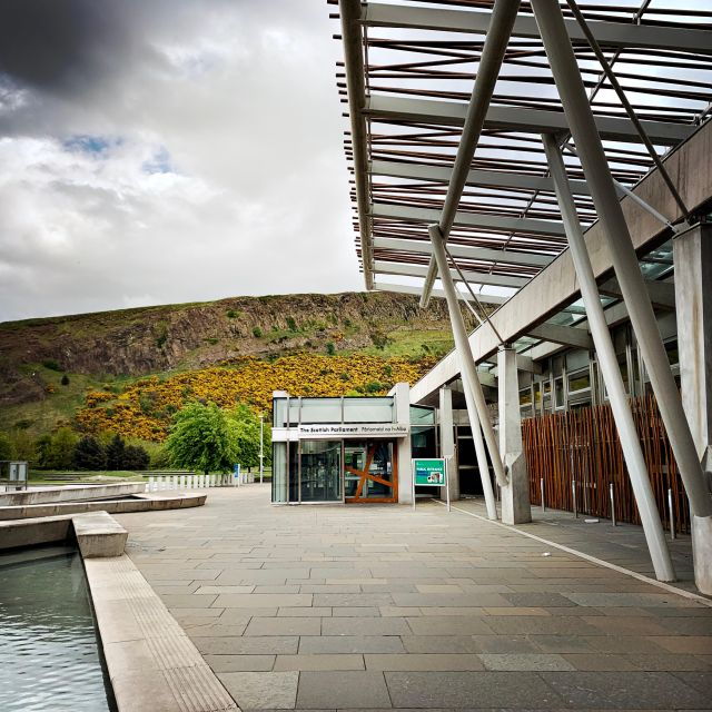 essence-of-edinburgh-private-half-day-sightseeing-tour-2