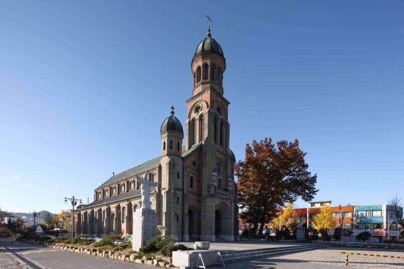 essence-of-jeonju-hanok-village-maisan-mountain