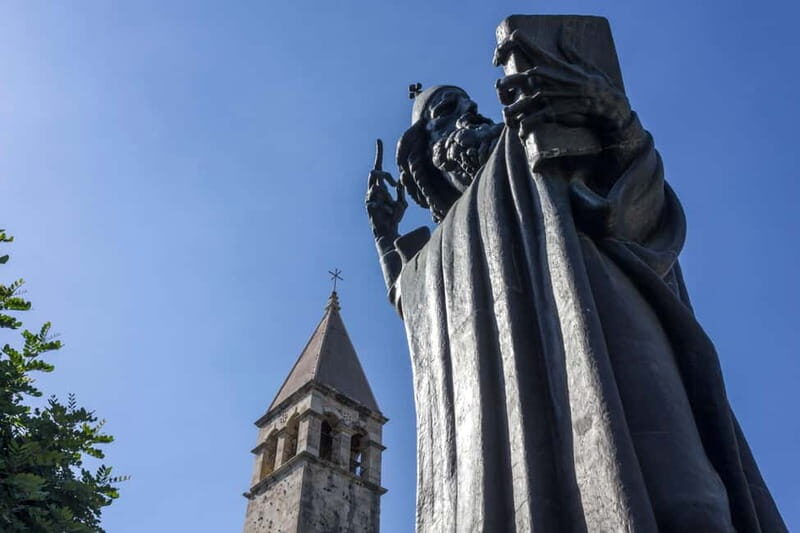 Essential Diocletian's Palace Tour for First-Time Visitors - Exploring the Highlights of Split’s Old Town