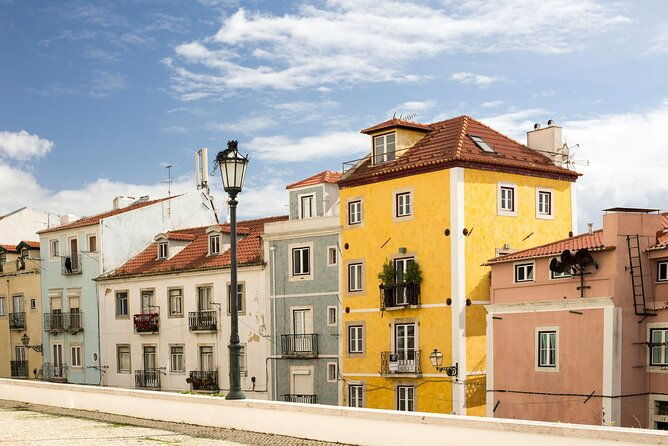 essential-lisbon-highlights-walking-tour