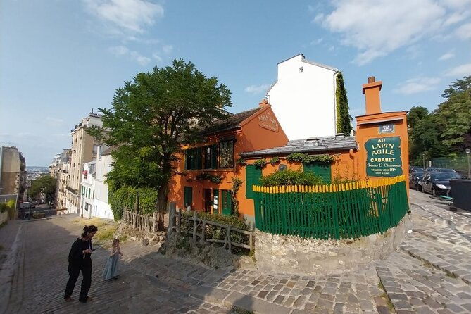 essential-montmartre-walking-tour-the-essential-highlightsmore