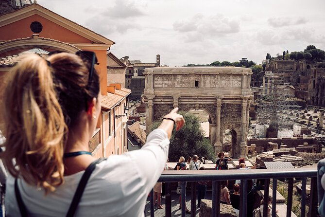 essential-of-rome-in-1-day-vatican-musems-colosseum