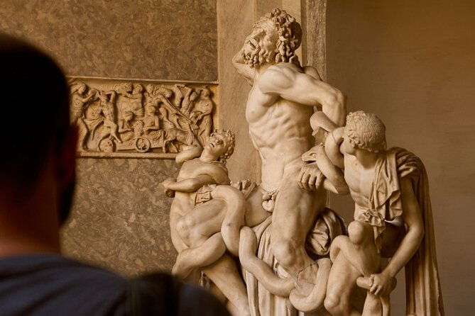 essential-of-rome-in-1-day-vatican-musems-colosseum