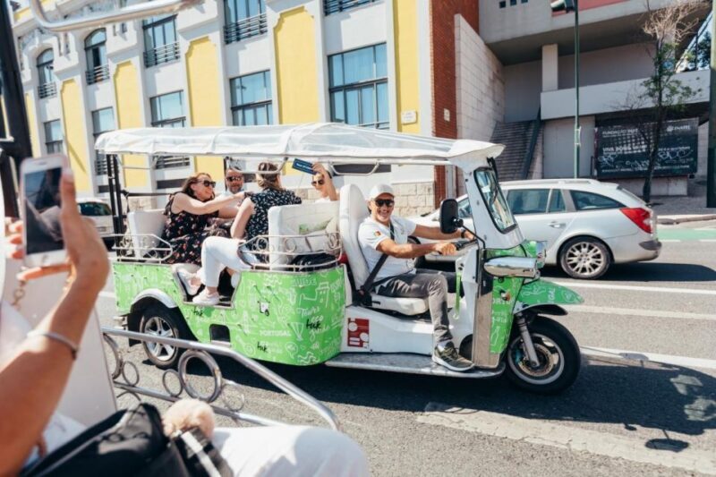 Essential Tour of Old Lisbon in 2H00 : Private Tuk-Tuk Tour - An In-Depth Look at the Tuk-Tuk Experience
