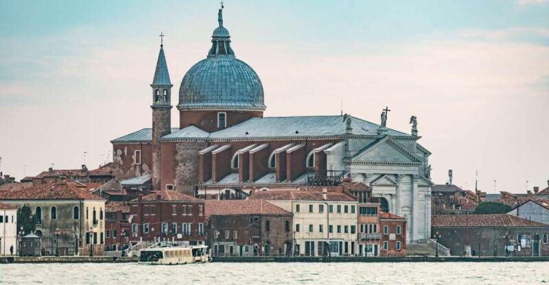 essential-venice-tour-highlights-of-the-floating-city