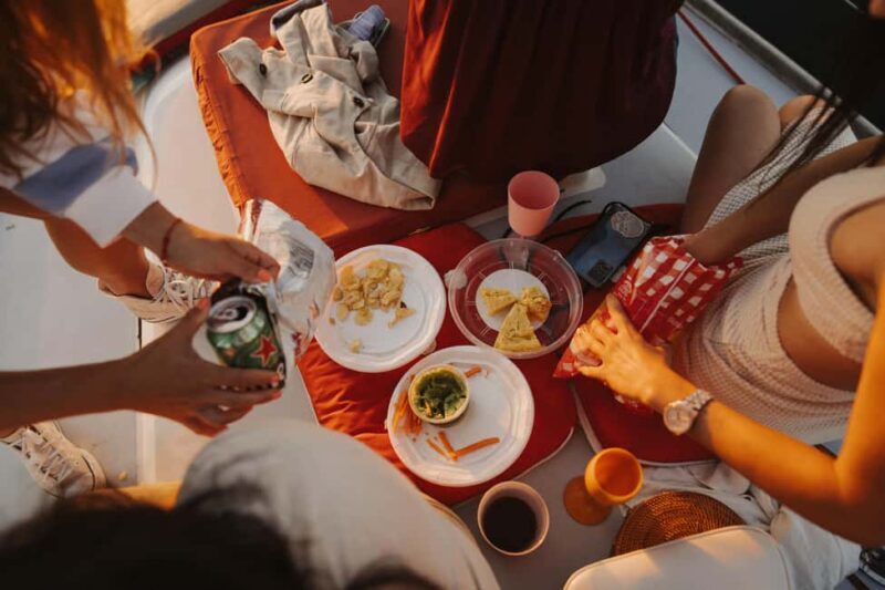 Estepona: Private sailing trip ideal for groups of up to 10 people. - What Makes This Tour Special?