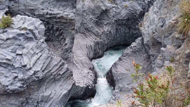 etna-alcantara-gorges-tour