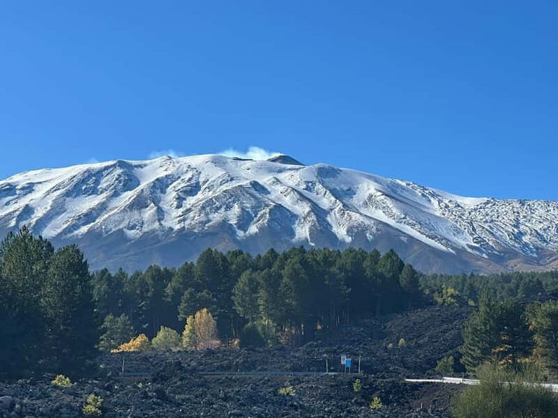 Etna and Wine: an experience among craters, volcanic landscapes, and Sicilian flavors. - Key Points