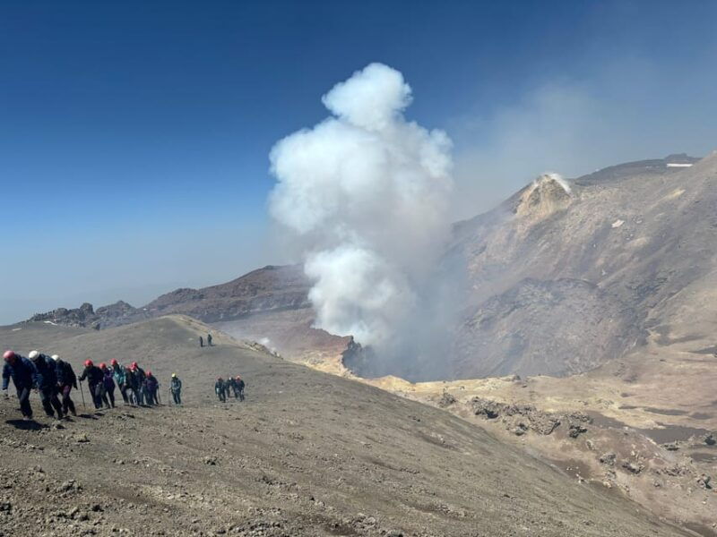 etna-excursion-to-3000-meters-with-cable-car-and-4x4-jeep