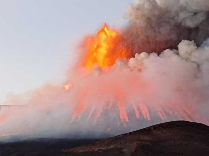 etna-excursion-to-the-summit-craters-3345m