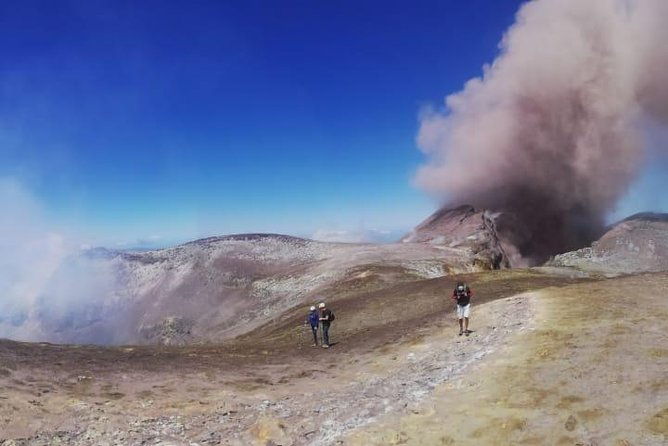 etna-excursions-summit-craters-2900-with-volcanological-guides-guidetna-it