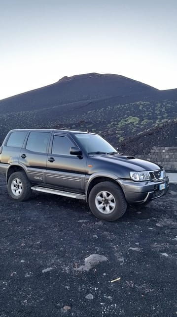 etna-off-road-hiking-and-trekking-for-all-free-shoes-and-jacket