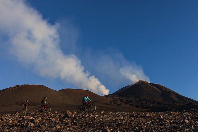 etna-summit-excursion-e-bike