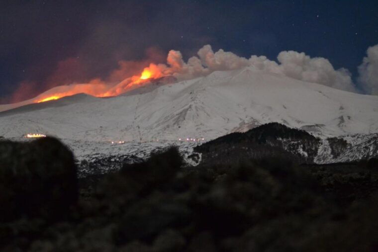 etna-sunset-tour-on-the-volcano