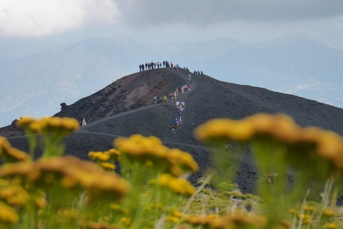 etna-trekking-to-the-craters-eruption-of-2002-2