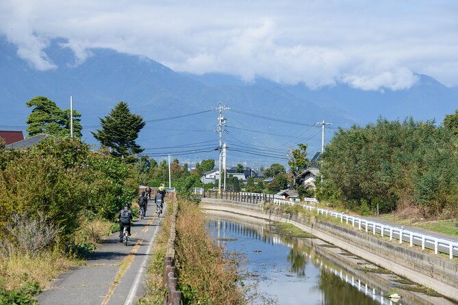 etour-de-matsumoto-private-electric-bike-tour