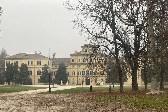 europes-culinary-capital-a-self-guided-audio-tour-in-parma